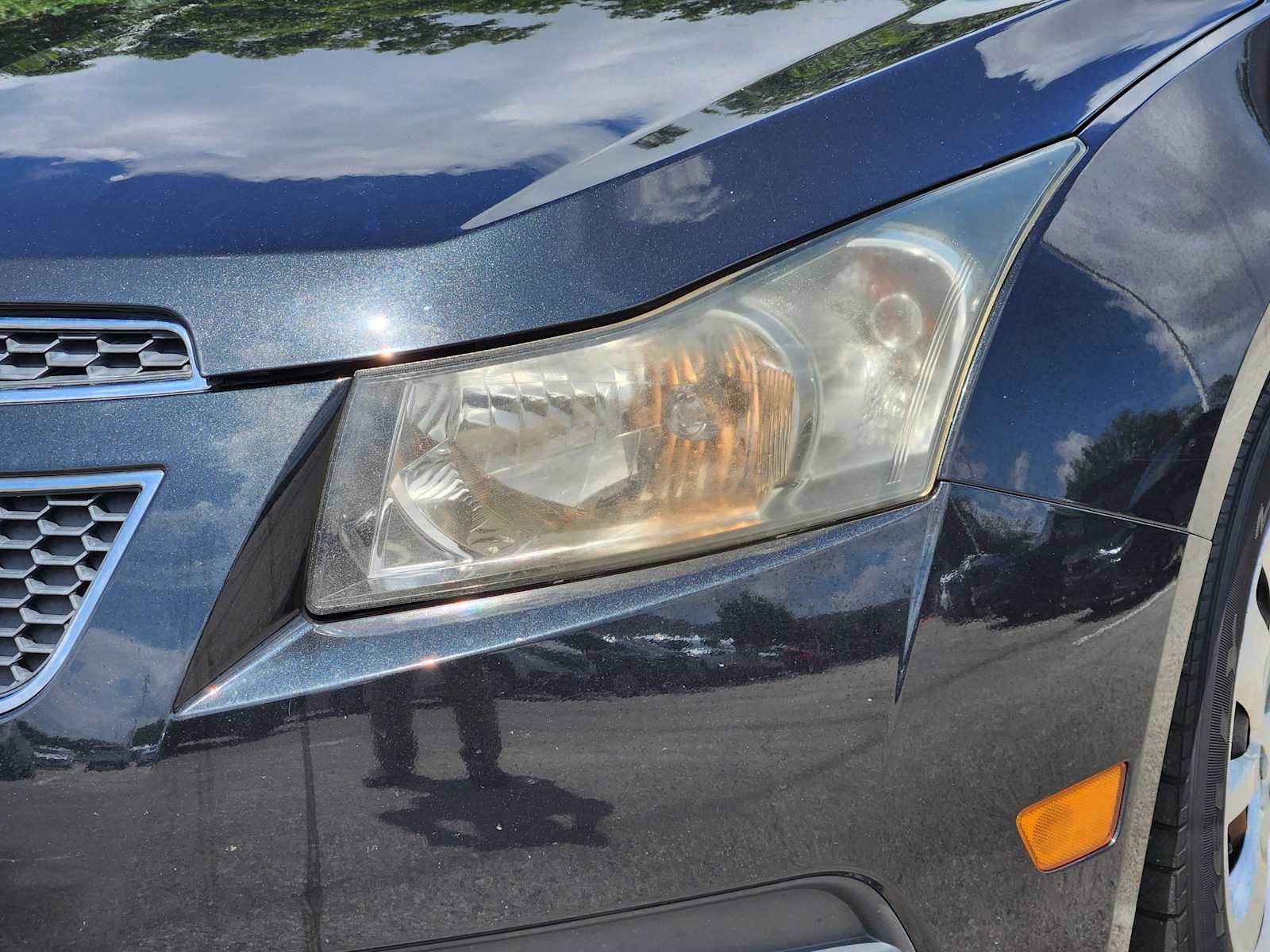 Used 2011 Chevrolet Cruze LS FWD image 7