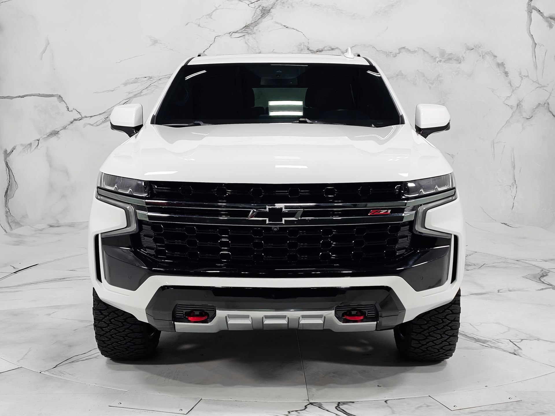 Used 2022 Chevrolet Tahoe Z71 w/ Luxury Package AWD/4WD image 4