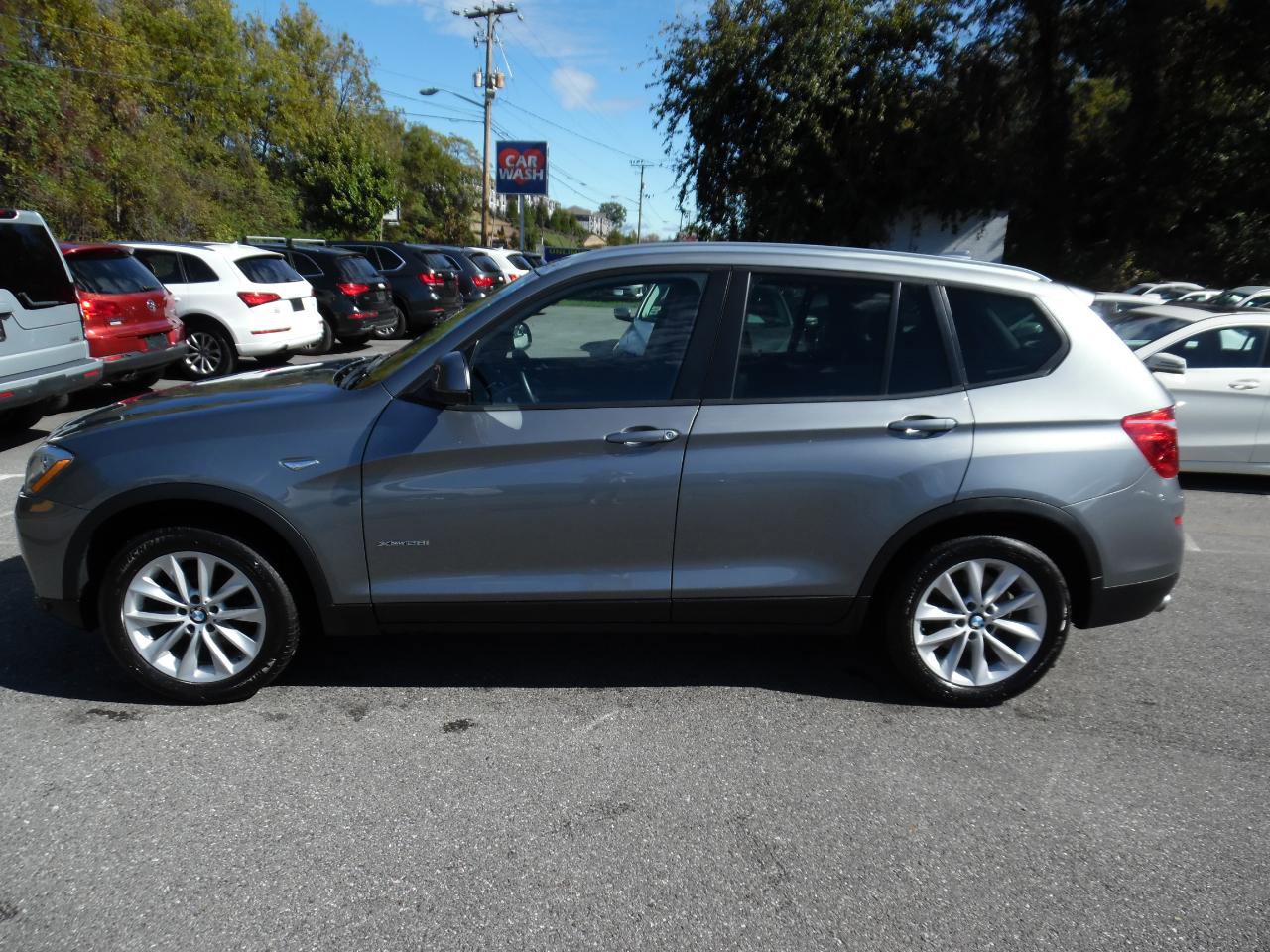 Used 2016 BMW X3 xDrive28i AWD/4WD image 2