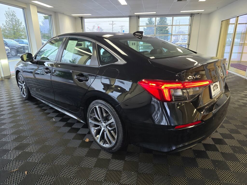 Used 2022 Honda Civic Touring image 6