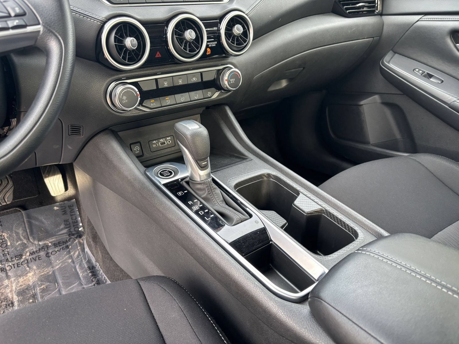 Used 2025 Nissan Sentra SV FWD image 39