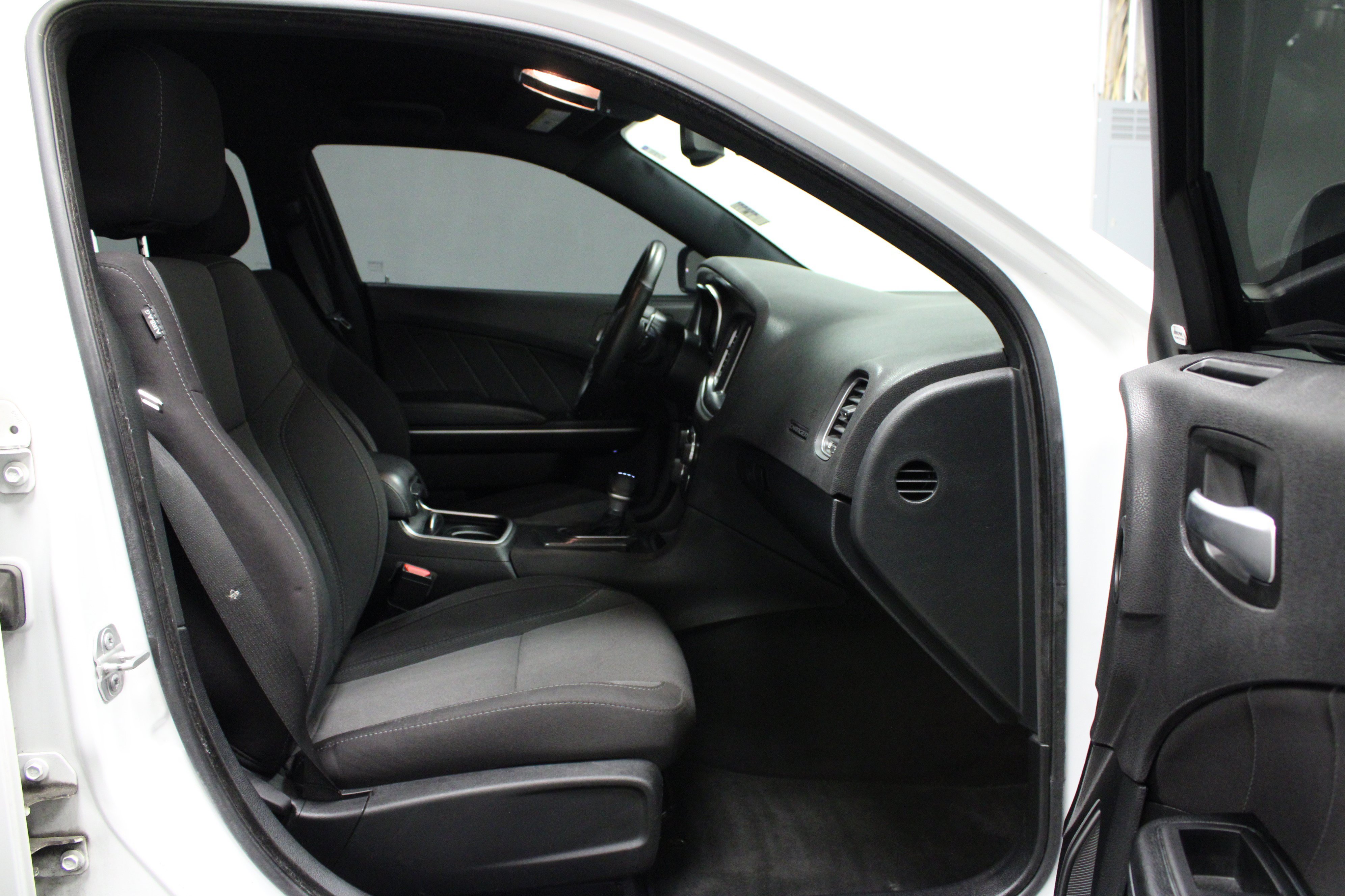 Used 2018 Dodge Charger R/T w/ Driver Confidence Group RWD image 15