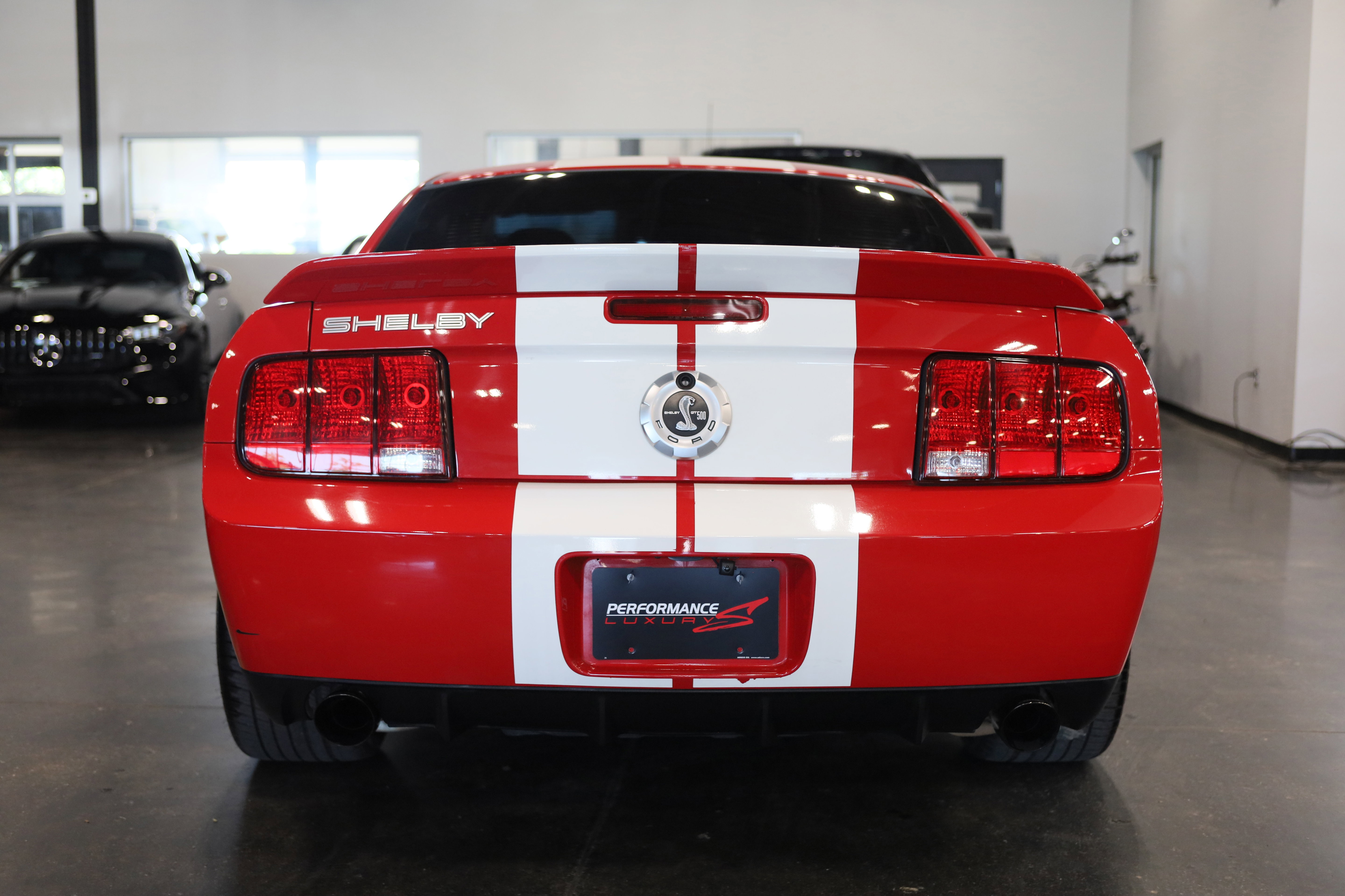 Used 2007 Ford Mustang Shelby GT500 RWD image 5