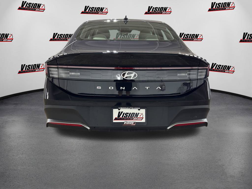New 2026 Hyundai Sonata SE FWD image 6
