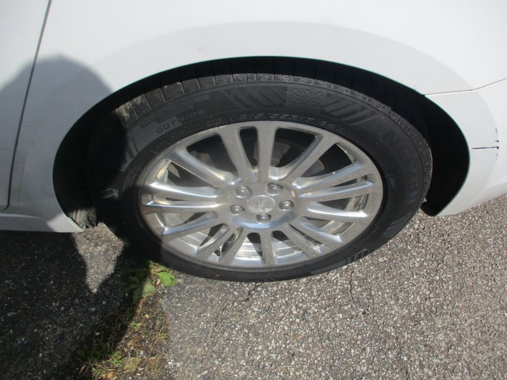 Used 2013 Chevrolet Cruze Eco FWD image 3