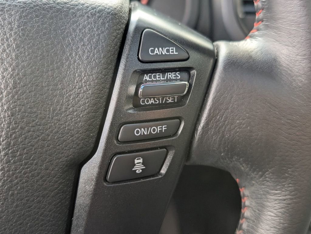 Used 2021 Nissan Titan PRO-4X w/ Pro-4x Convenience Package image 27
