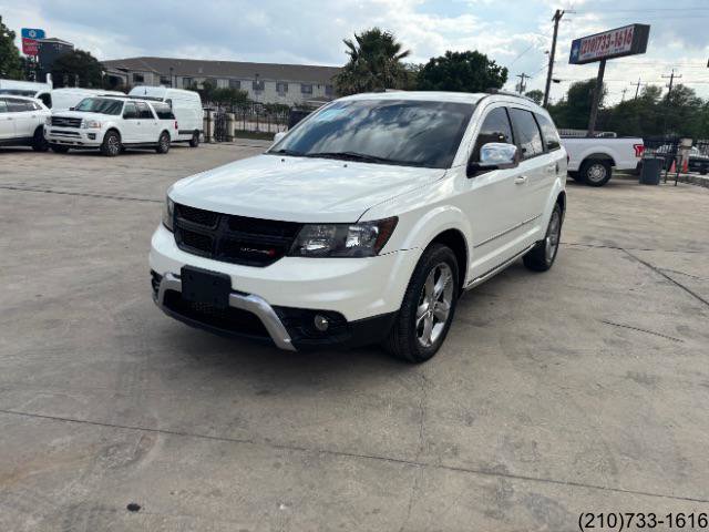 Used 2017 Dodge Journey Crossroad w/ Mopar Chrome Accent Package FWD image 3