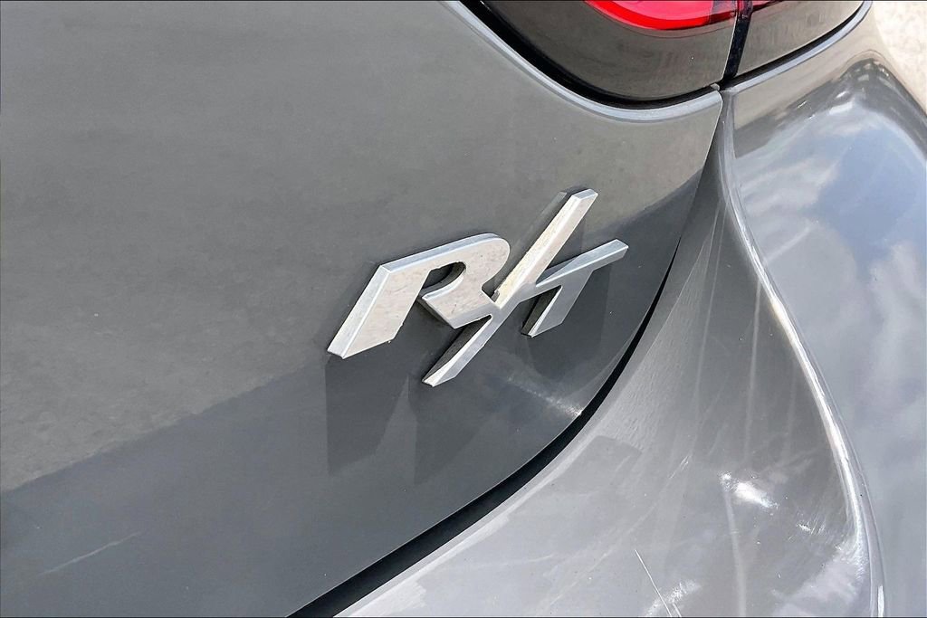 Used 2018 Dodge Charger R/T w/ Plus Group RWD image 20