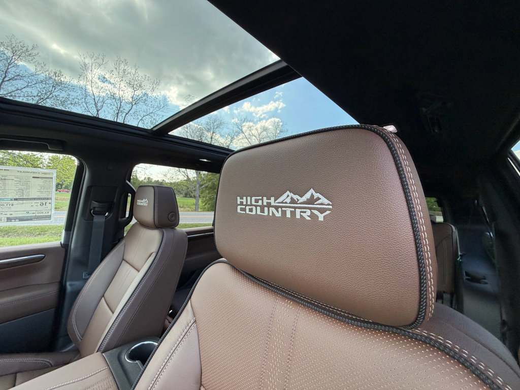 New 2026 Chevrolet Suburban High Country image 23