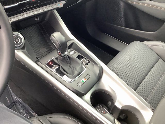 Used 2025 Alfa Romeo Tonale w/ Premium Package image 17