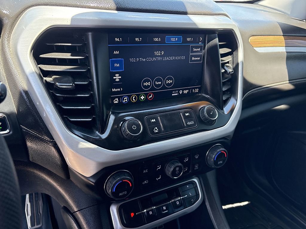 Used 2023 GMC Acadia SLE w/ LPO, Bright Accent Package FWD image 22