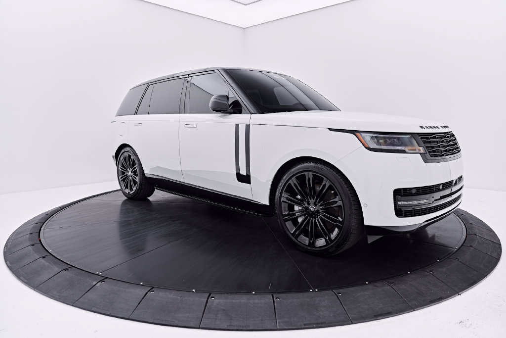 Used 2025 Land Rover Range Rover Long Wheelbase SE AWD/4WD image 15
