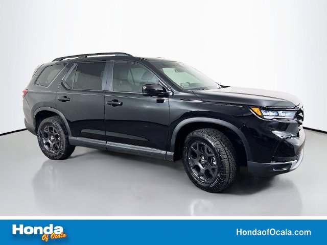 Used 2025 Honda Pilot TrailSport