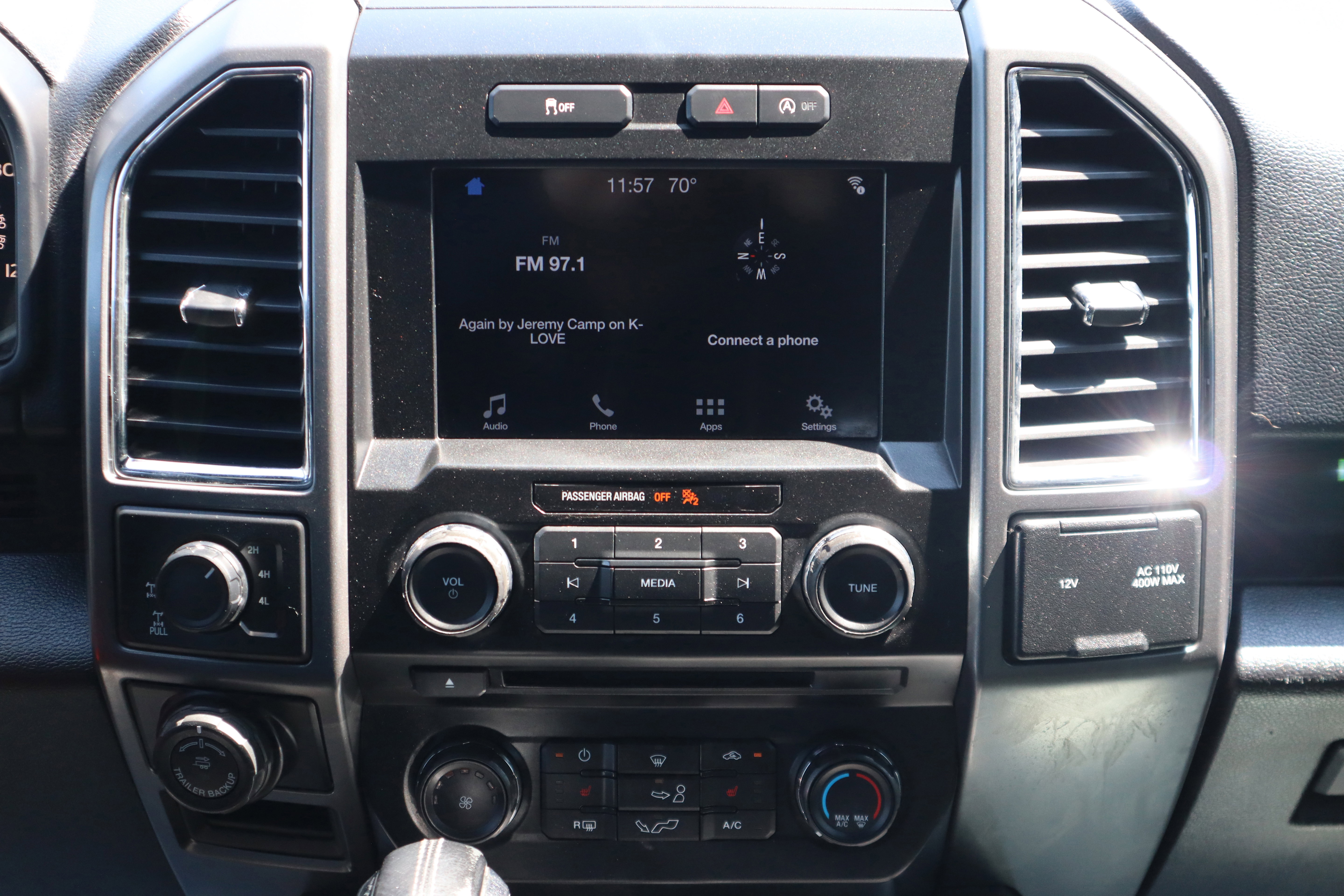 Used 2016 Ford F150 XLT w/ Equipment Group 302A Luxury image 14