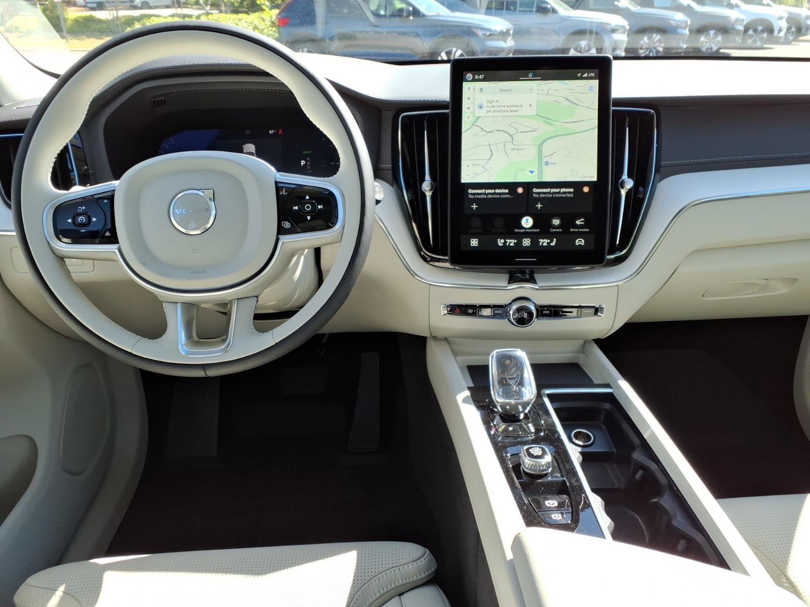 New 2026 Volvo XC60 T8 Ultra w/ Protection Package Premier AWD/4WD image 10