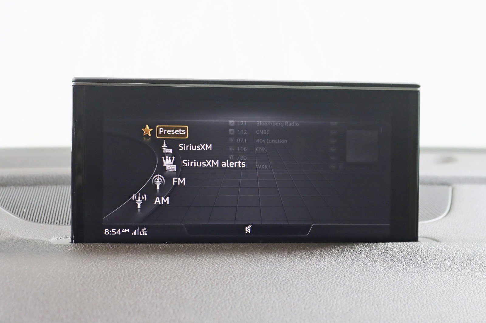 Used 2017 Audi Q7 3.0T Prestige image 25