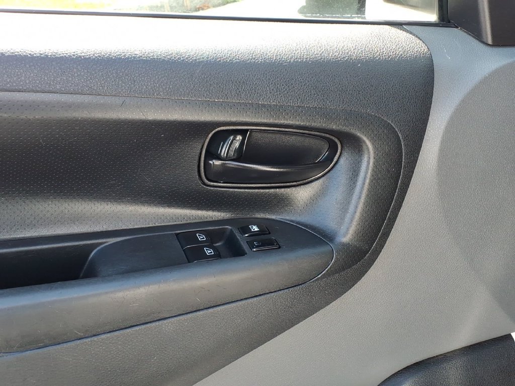 Used 2021 Nissan NV200 S FWD image 4
