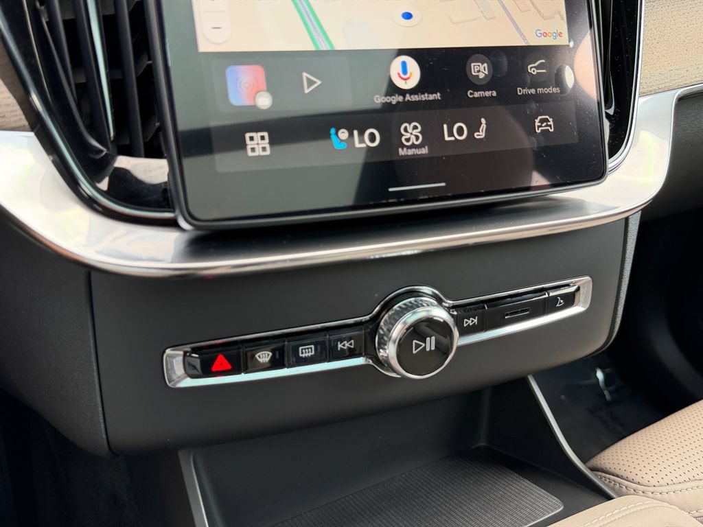 Certified 2026 Volvo XC90 B6 Ultra AWD/4WD image 25