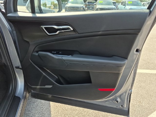 Used 2025 Kia Sportage EX FWD image 26