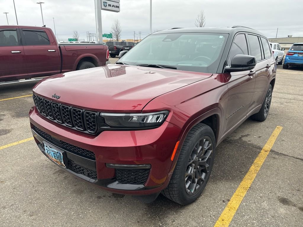 Used 2024 Jeep Grand Cherokee L Summit image 3