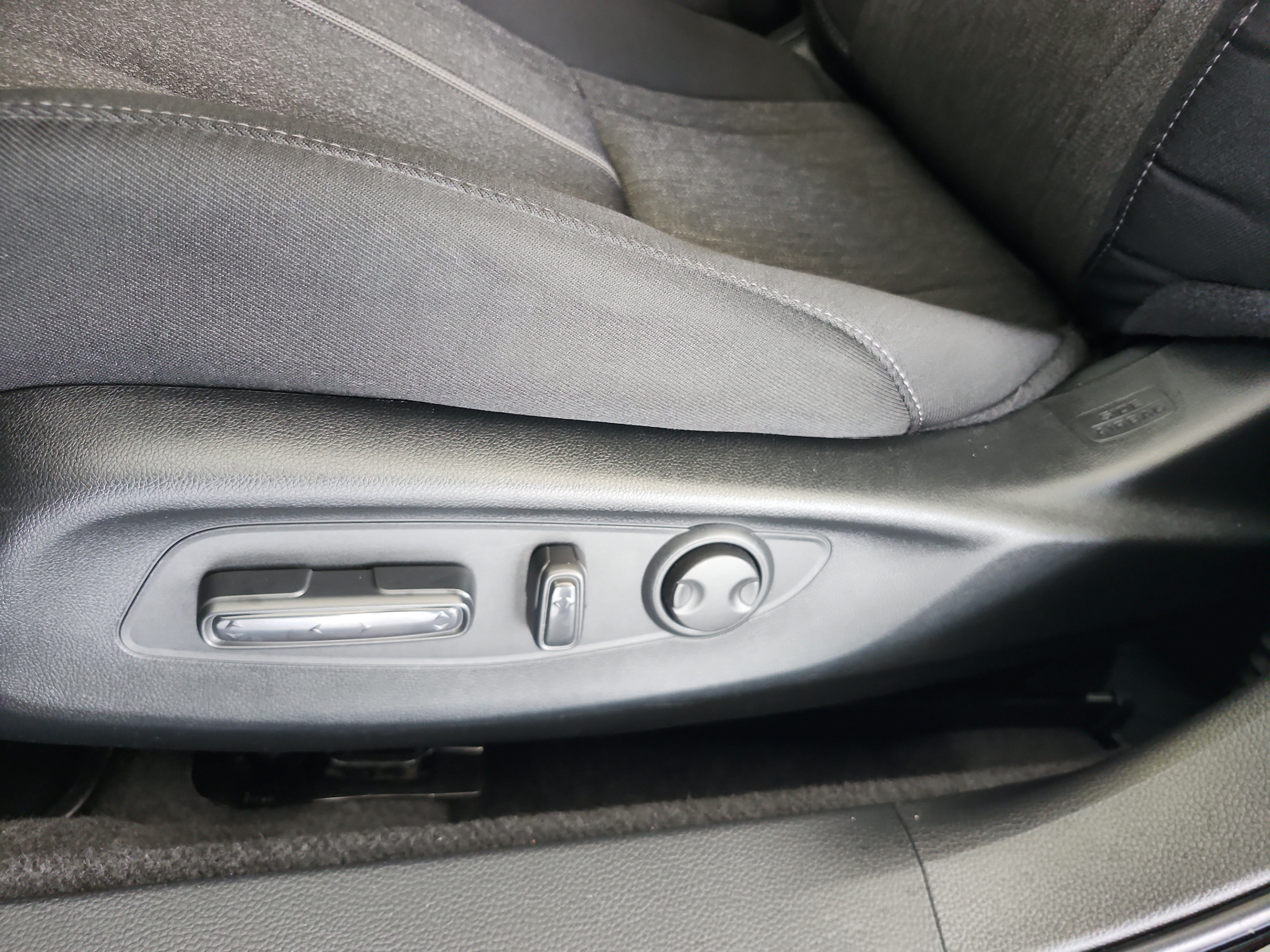 Used 2025 Honda Accord Sport image 16