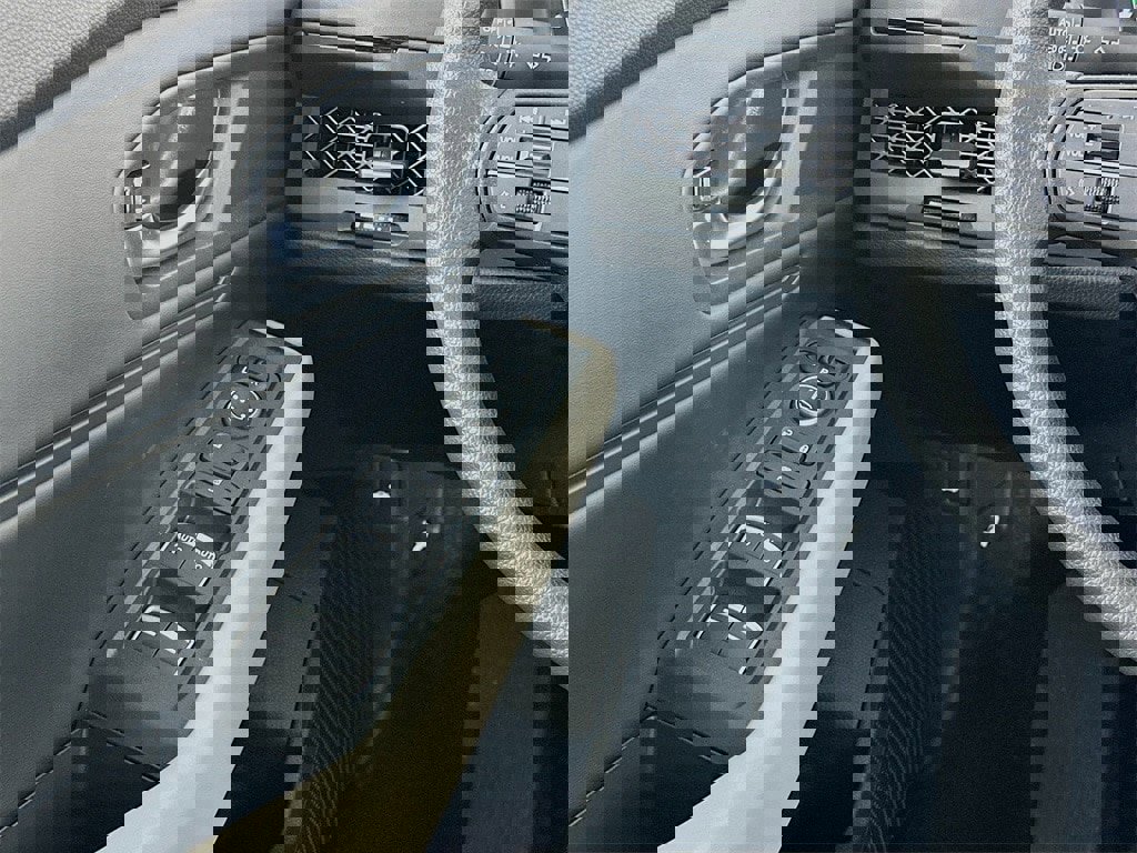 New 2025 Honda Accord SE image 18