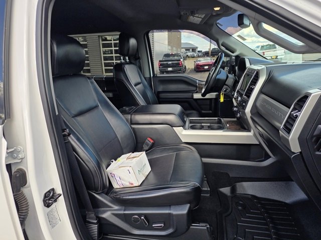 Used 2019 Ford F350 Lariat w/ Chrome Package image 13