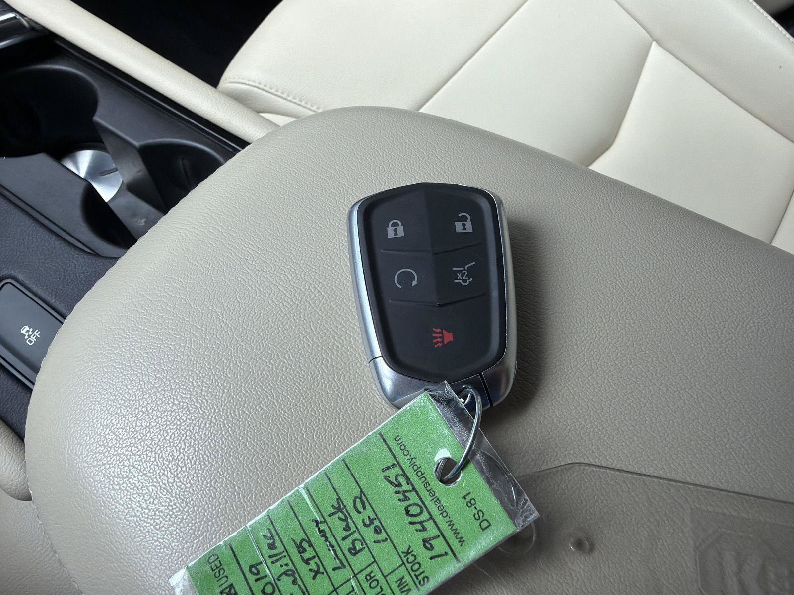 Used 2019 Cadillac XT5 FWD image 43