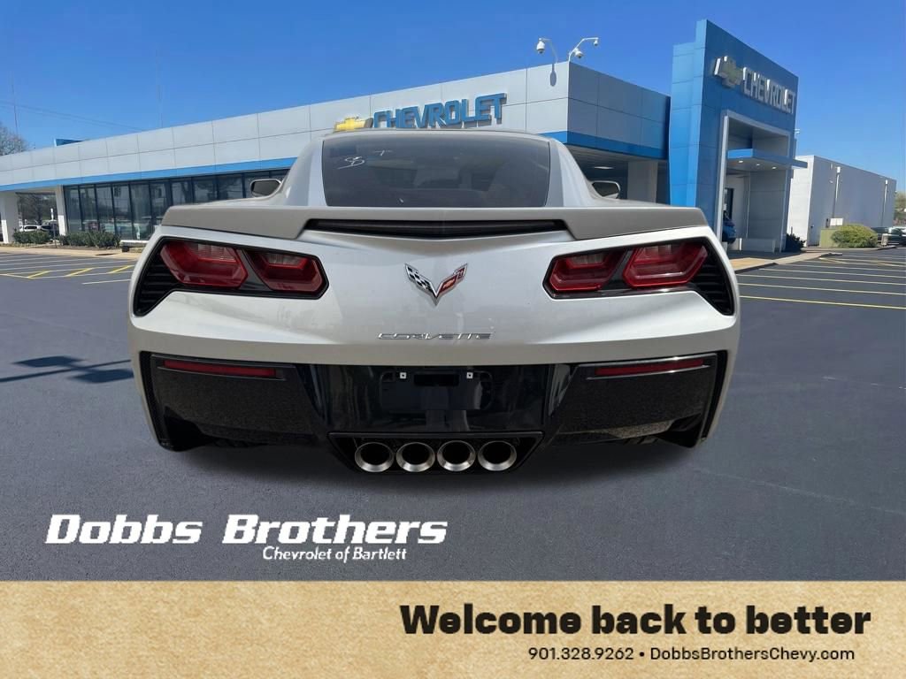 Used 2017 Chevrolet Corvette Stingray Coupe w/ Z51 1LT RWD image 6