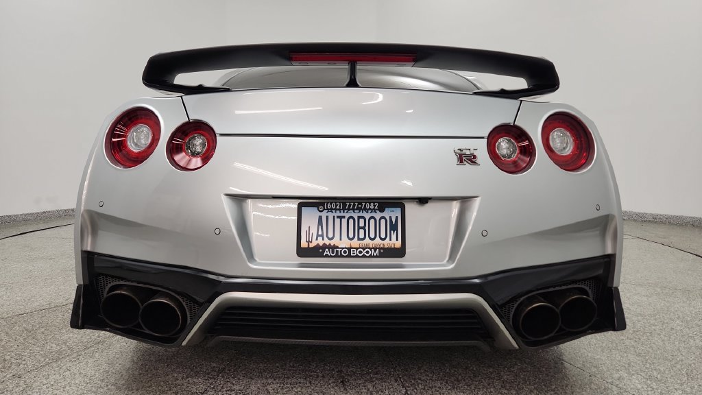Used 2020 Nissan GT-R Premium AWD/4WD image 21