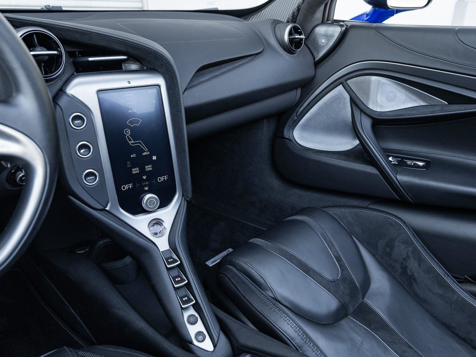 Used 2024 McLaren 750S Spider image 24