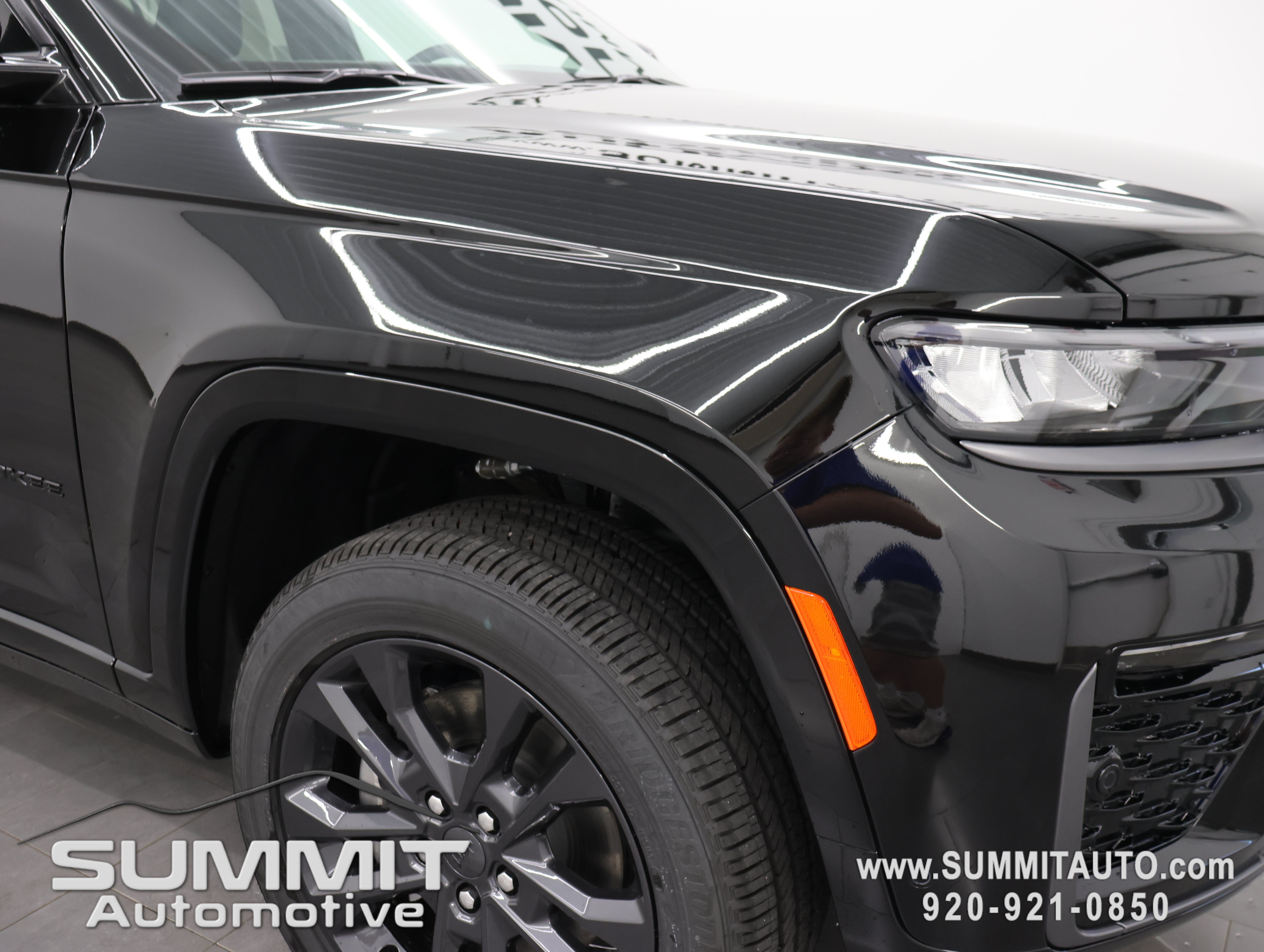 New 2026 Jeep Grand Cherokee L Limited AWD/4WD image 29