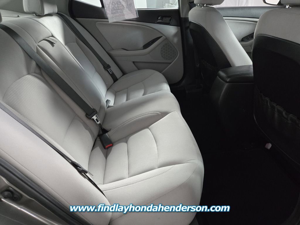 Used 2013 Kia Optima LX w/ Convenience Plus Pkg image 19