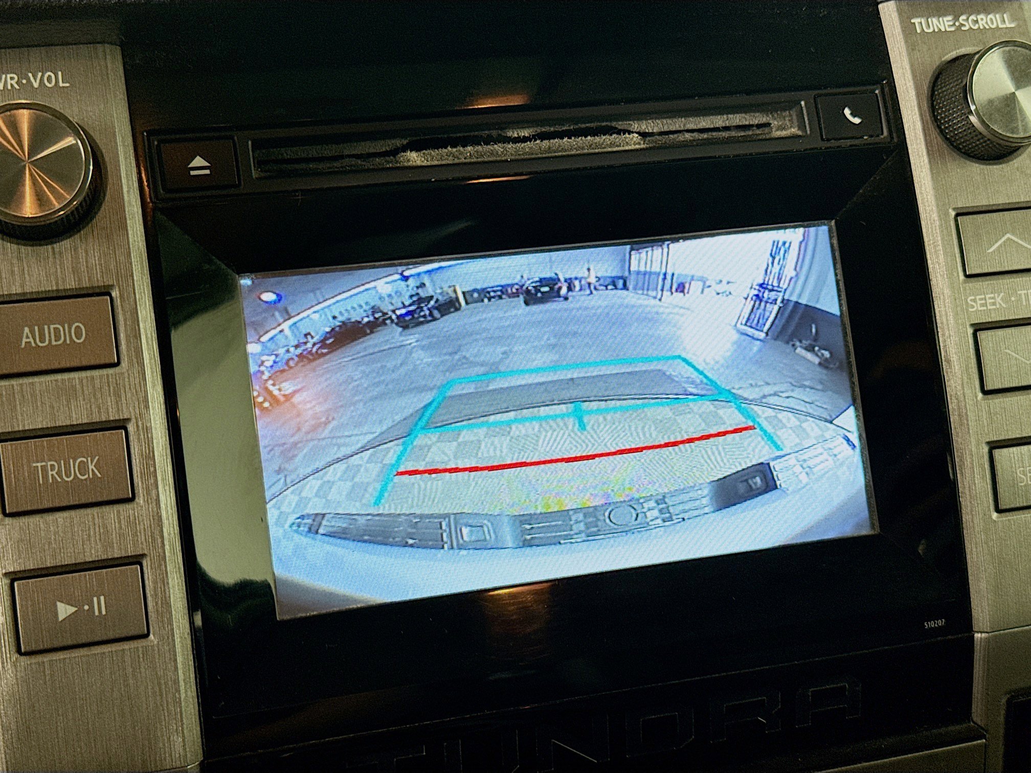 Used 2018 Toyota Tundra Limited image 19