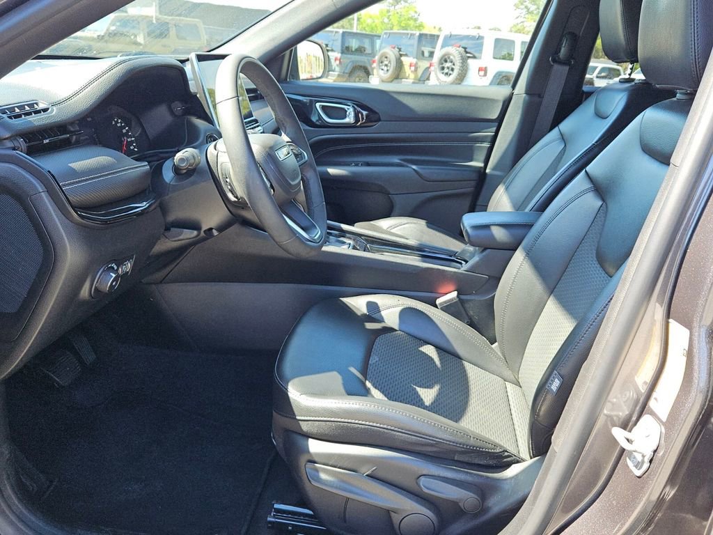 Used 2022 Jeep Compass Altitude image 10