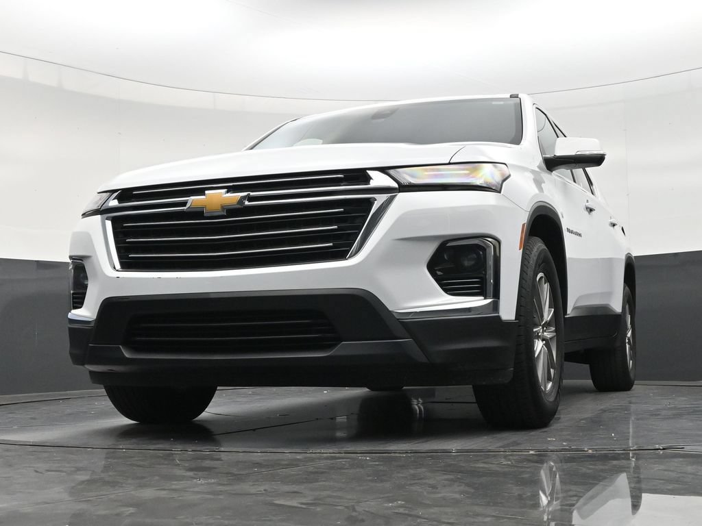 Used 2023 Chevrolet Traverse LT FWD image 24