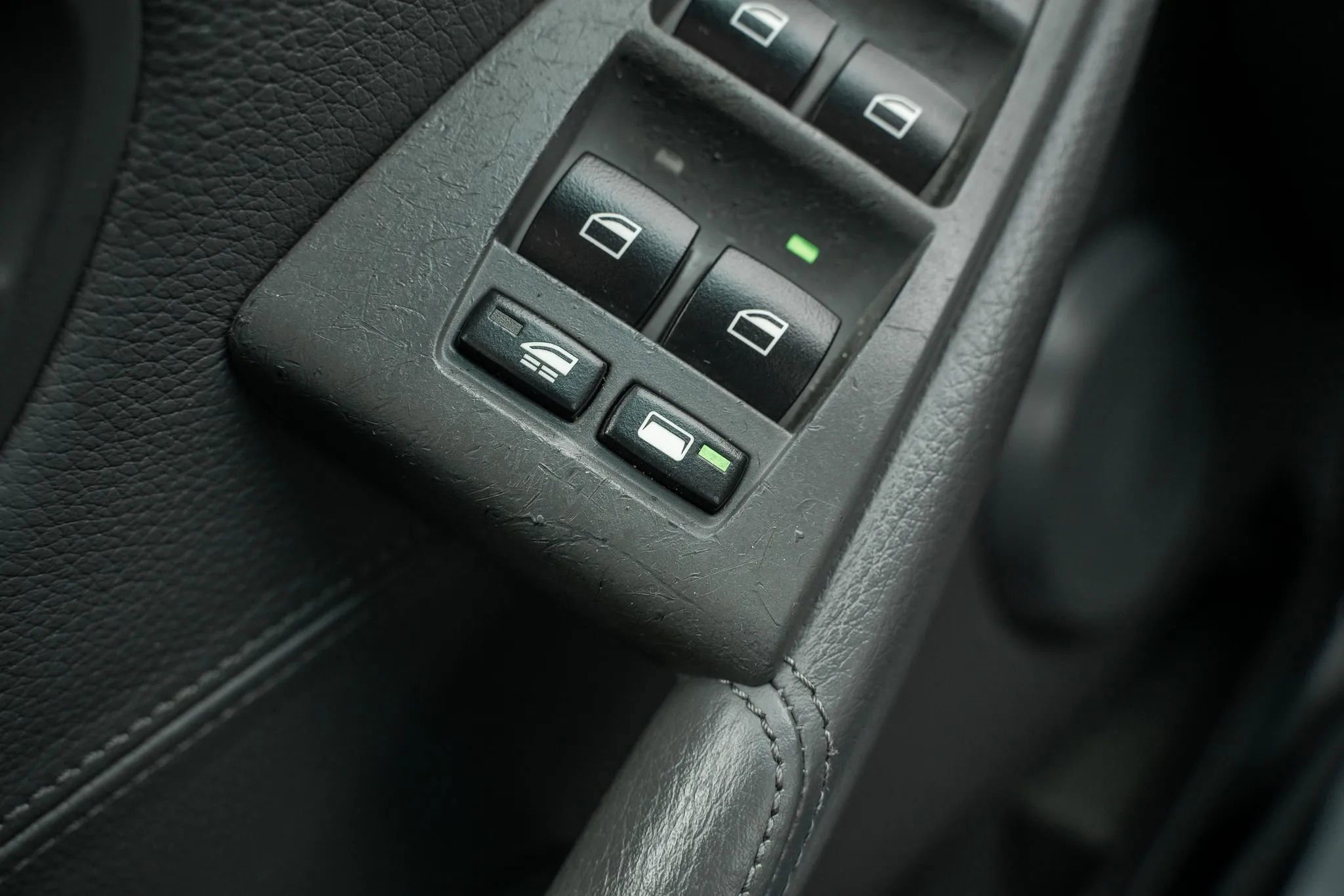 Used 2005 BMW 645Ci 645Ci Convertible 2D image 30