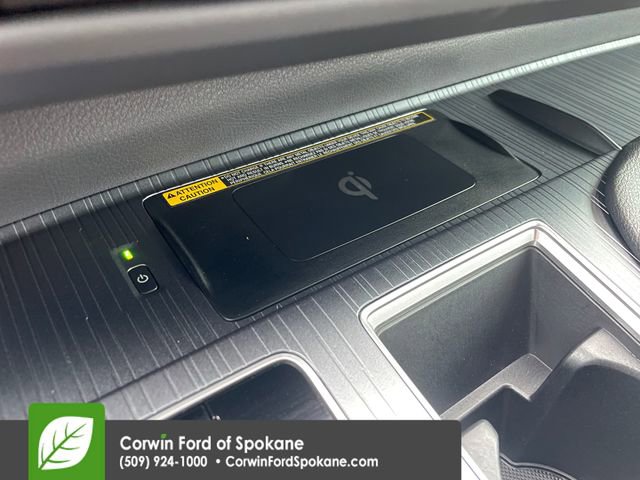 Used 2024 Toyota Sienna XSE image 36