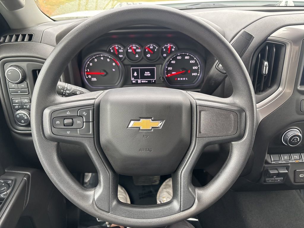 Used 2025 Chevrolet Silverado 2500 Custom w/ Custom Value Package image 20