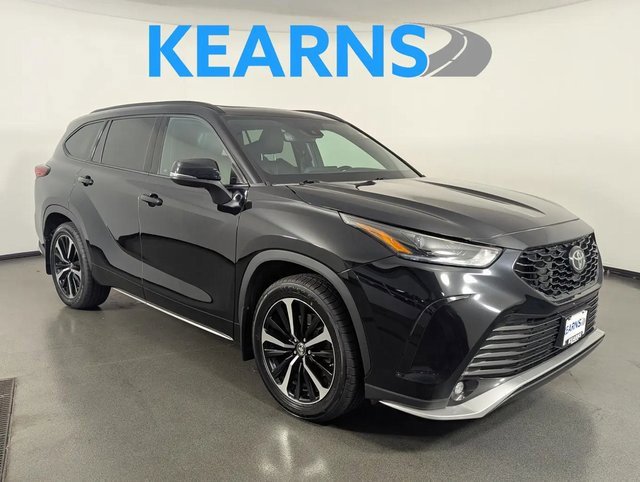Used 2021 Toyota Highlander XSE