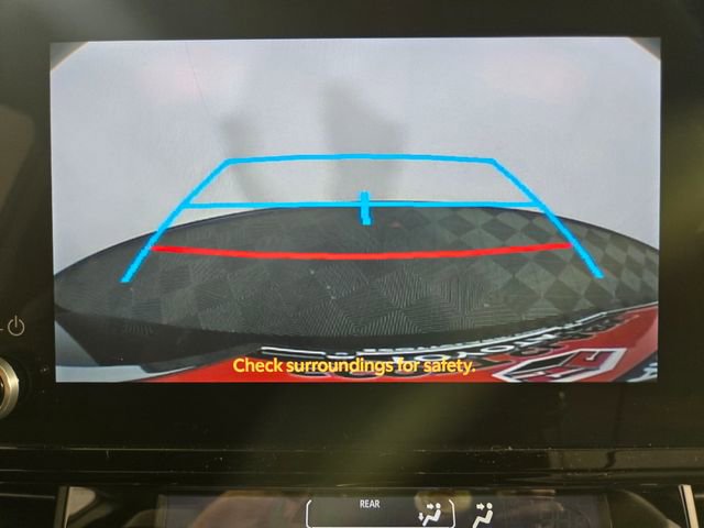 Used 2025 Toyota Sienna LE image 38