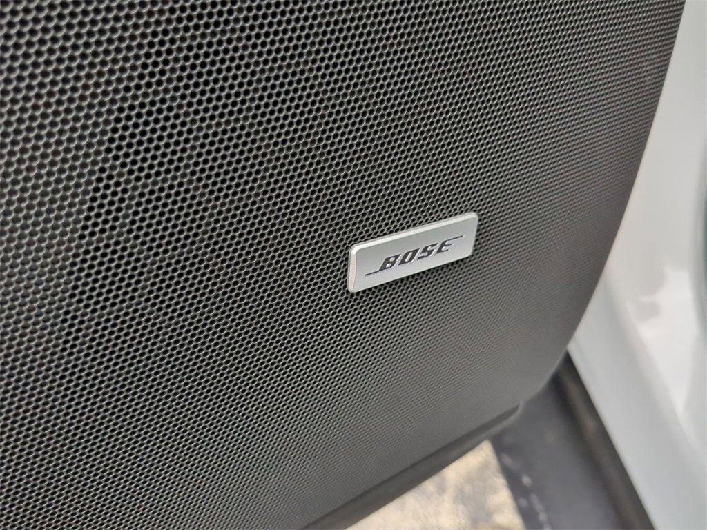 New 2025 Cadillac XT5 Luxury image 23