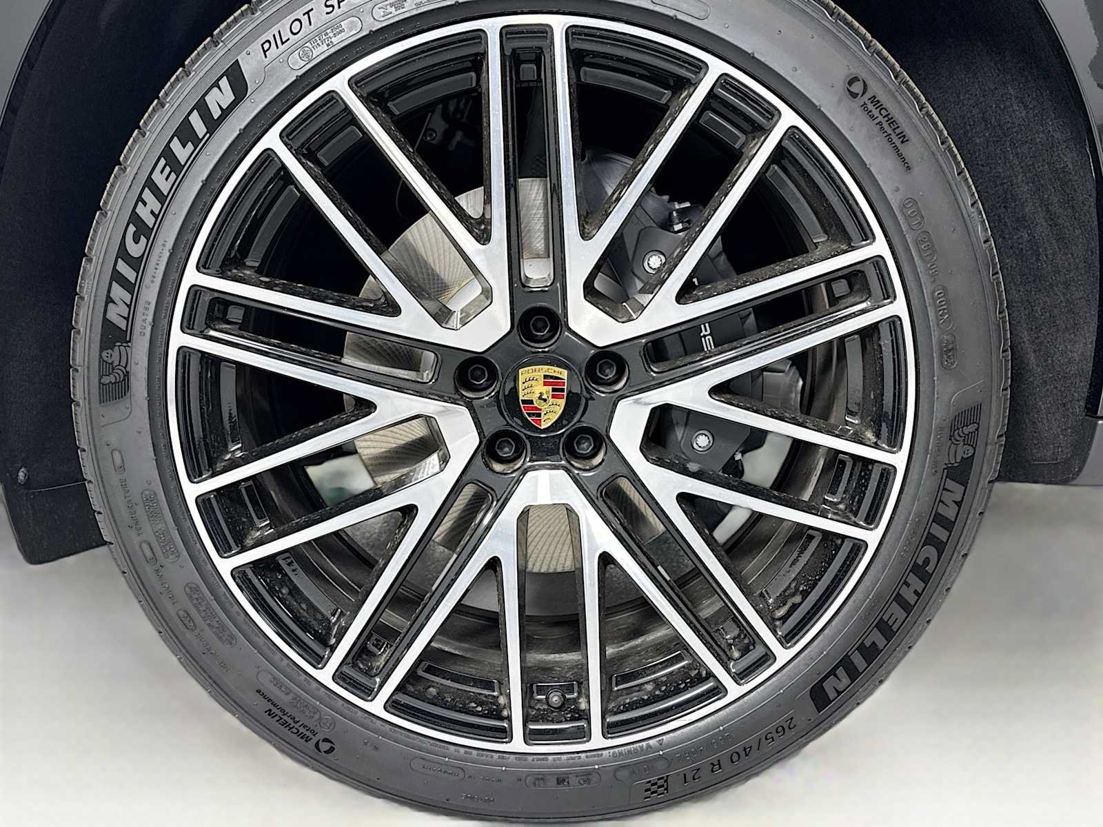 New 2026 Porsche Macan AWD/4WD image 32