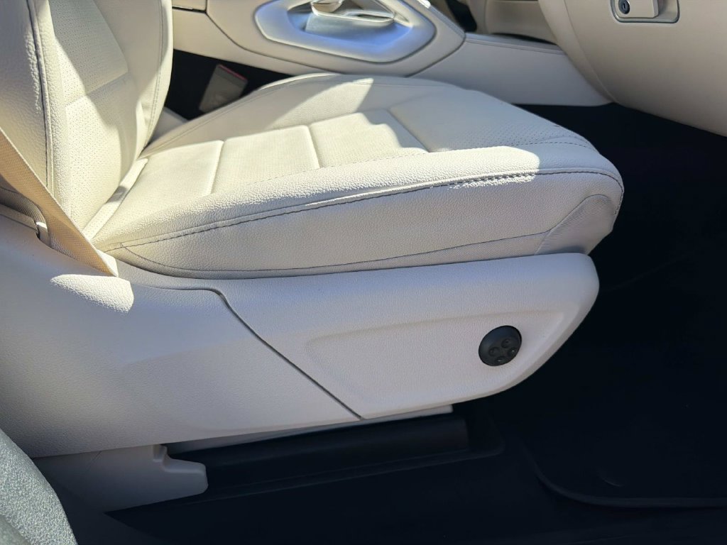 Used 2025 Mercedes-Benz GLE 350 4MATIC image 12