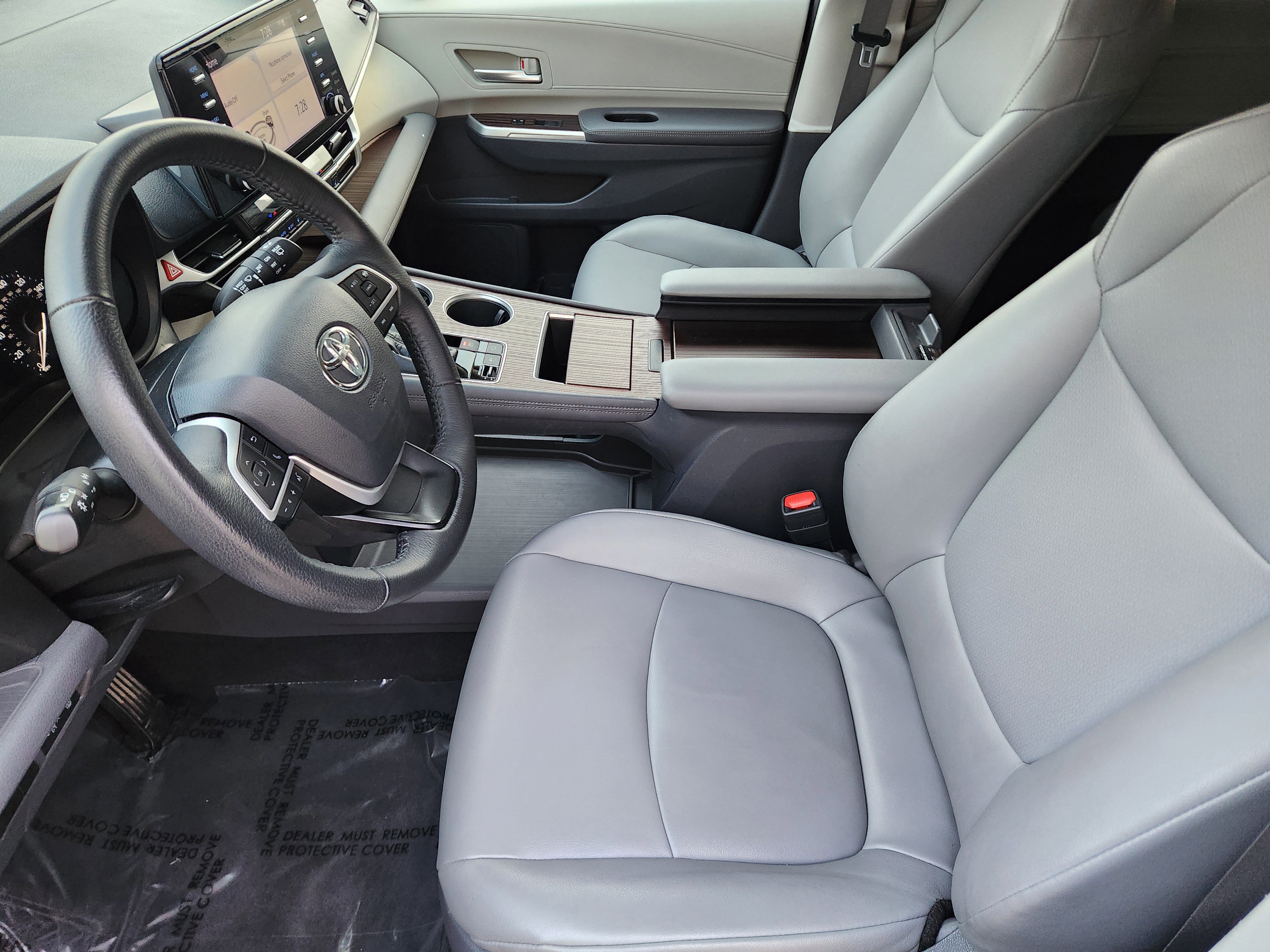 Used 2021 Toyota Sienna XLE FWD image 7