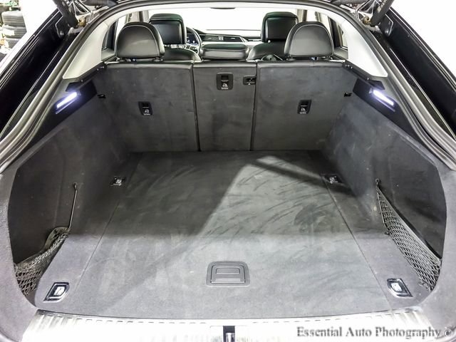 Used 2021 Audi e-tron Prestige w/ Prestige Package image 23