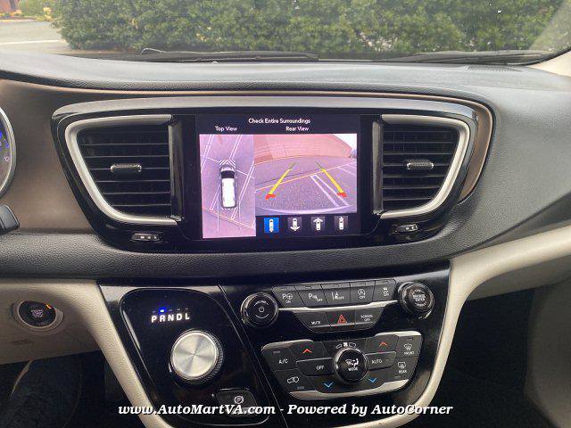 Used 2019 Chrysler Pacifica Touring Plus w/ Advanced Safetytec Group image 22