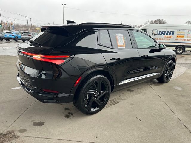 Used 2024 Chevrolet Equinox EV RS image 9