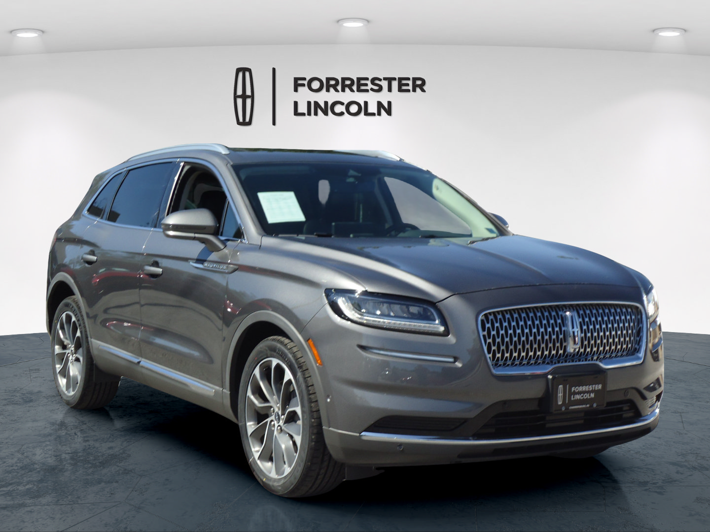 Certified 2023 Lincoln Nautilus Reserve w/ Equipment Group 201A AWD/4WD image 1