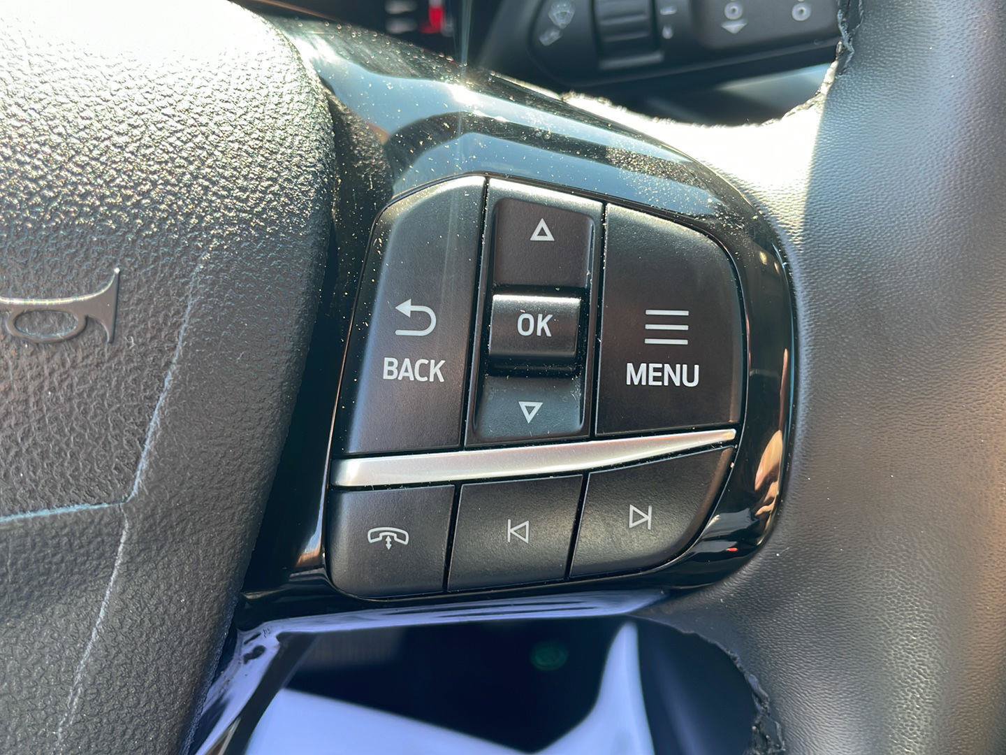 Used 2023 Ford Escape Active w/ Tech Pack #1 AWD/4WD image 16